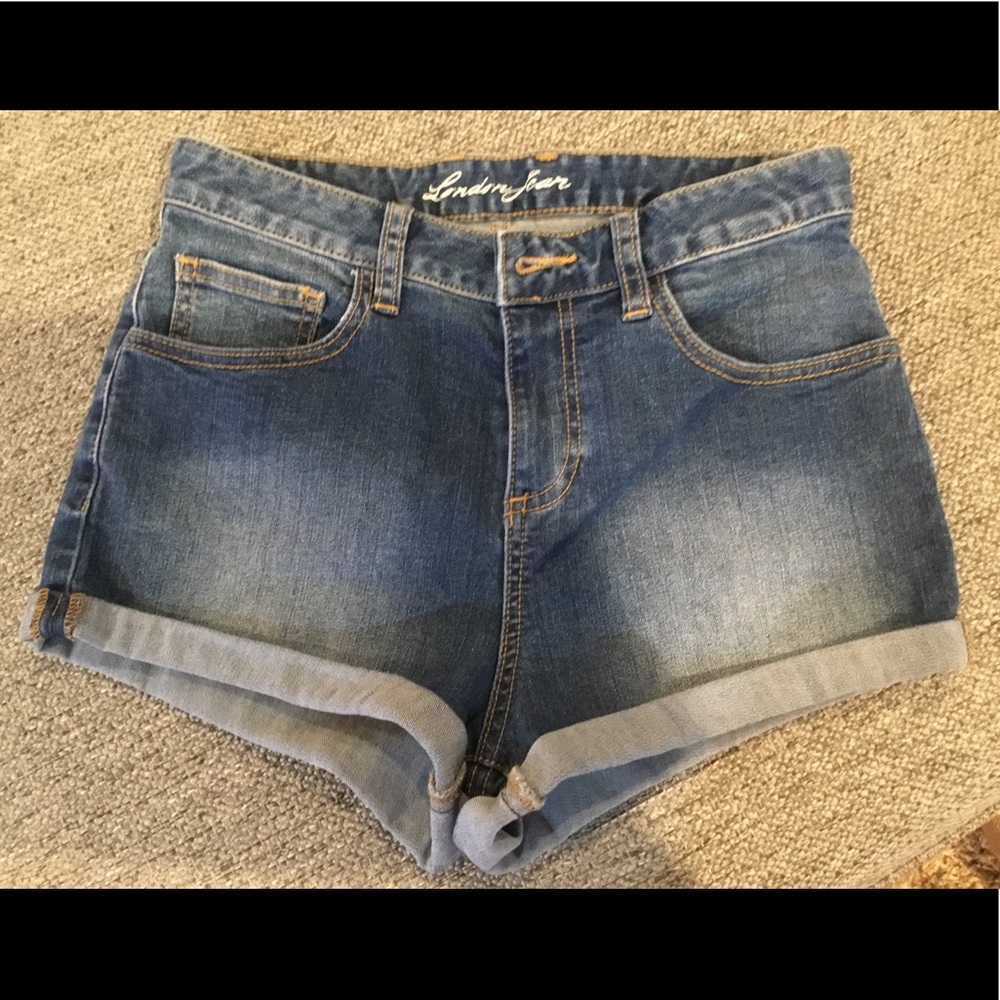 London Jean High Waisted Booty Shorts | size 2